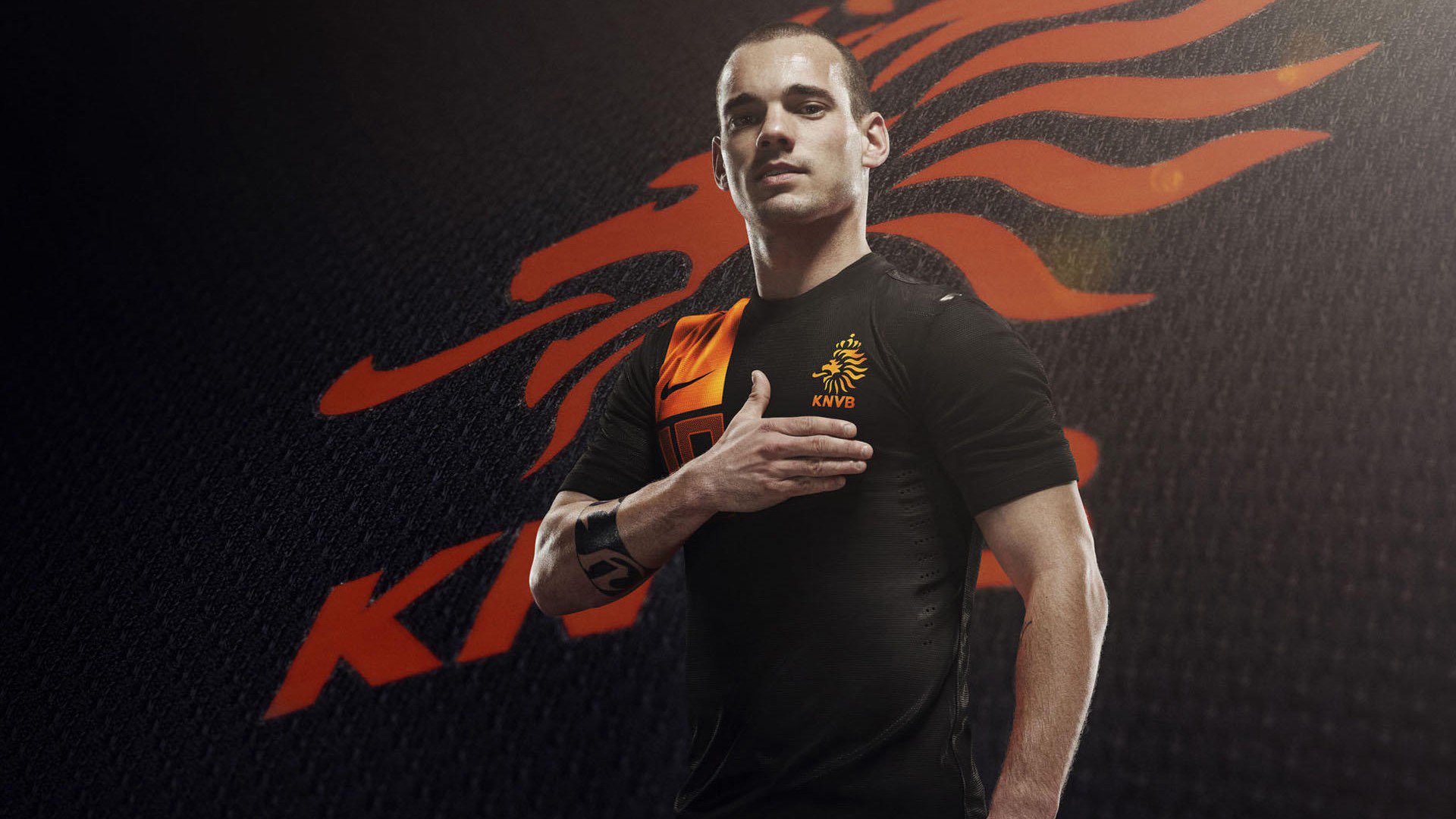 欧冠新媒体:首播“教练席360度视角” 还原临场指挥细节